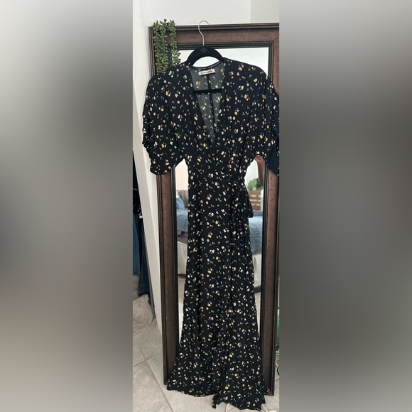 Reformation Venezia Winslow Maxi Wrap Dress - Picture 3 of 6